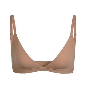 SKIMS FITS EVERYBODY TRIANGLE BRALETTE